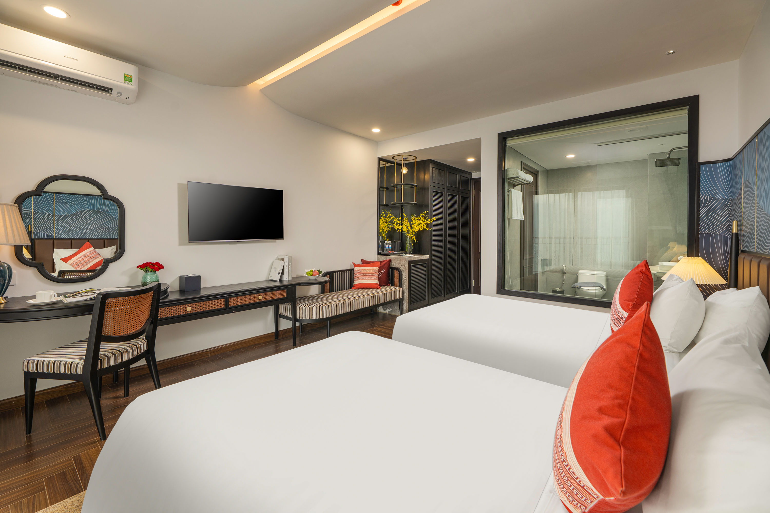 Deluxe Valley View #6