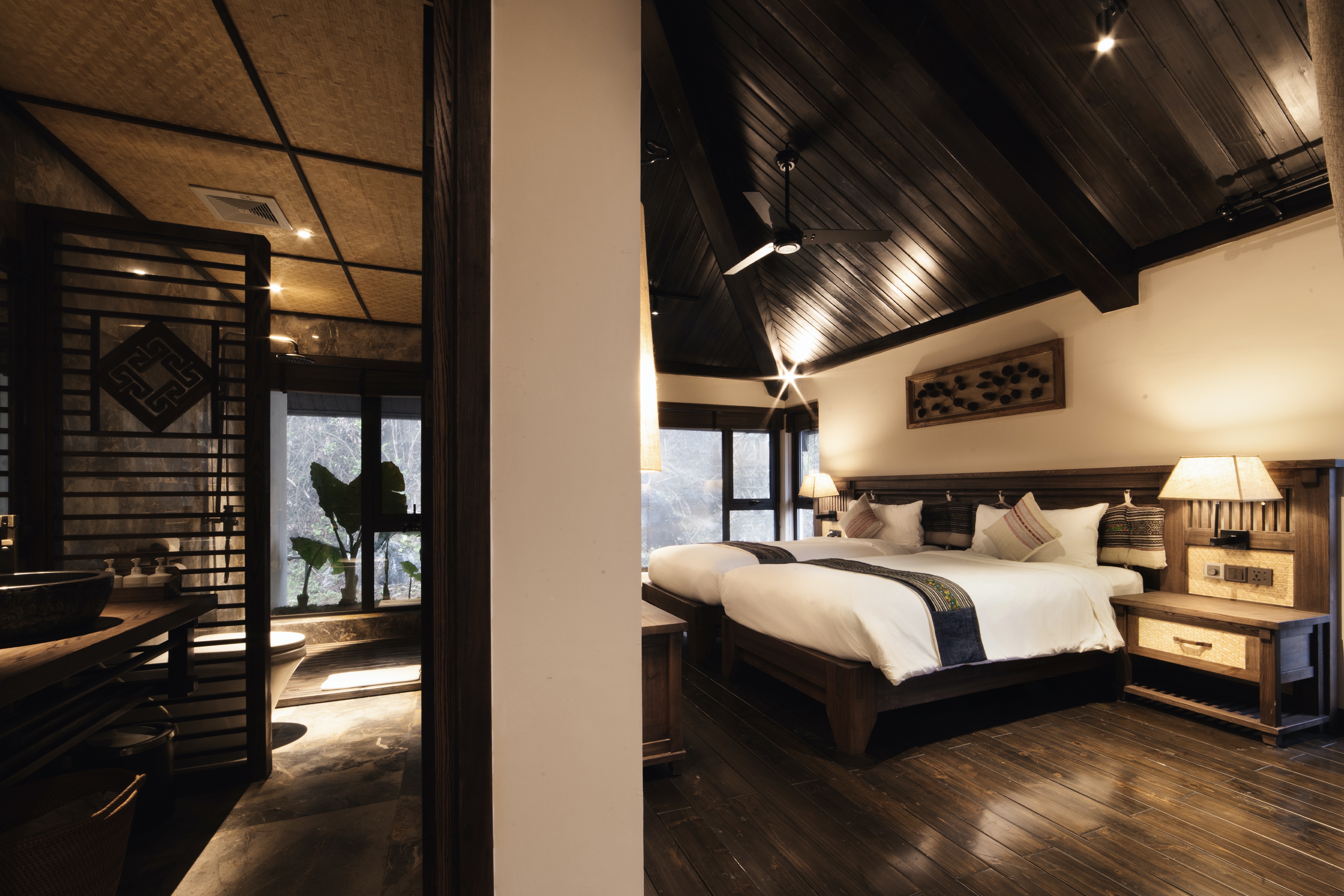 Executive Villa on The Rock (2 BEDROOM) #4