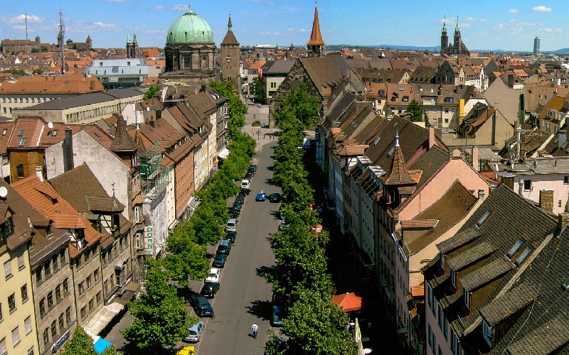 PHÁP – BỈ - HÀ LAN – ĐỨC